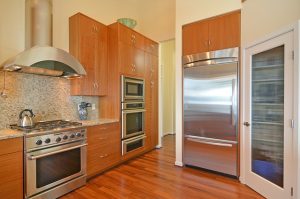 fridge or stove